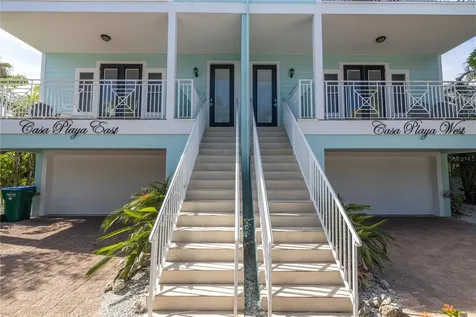 105 4th Street S Bradenton Beach FL 34217