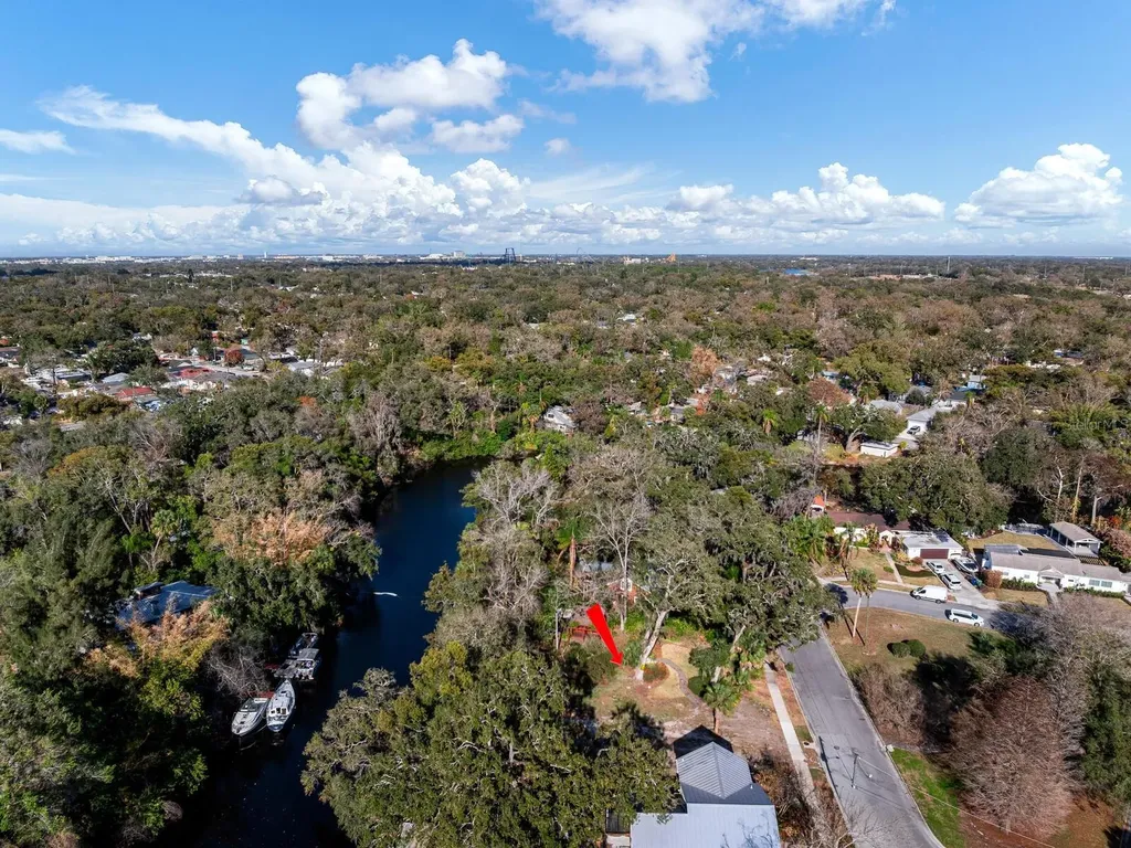 1214 E Park Circle Tampa FL 33604