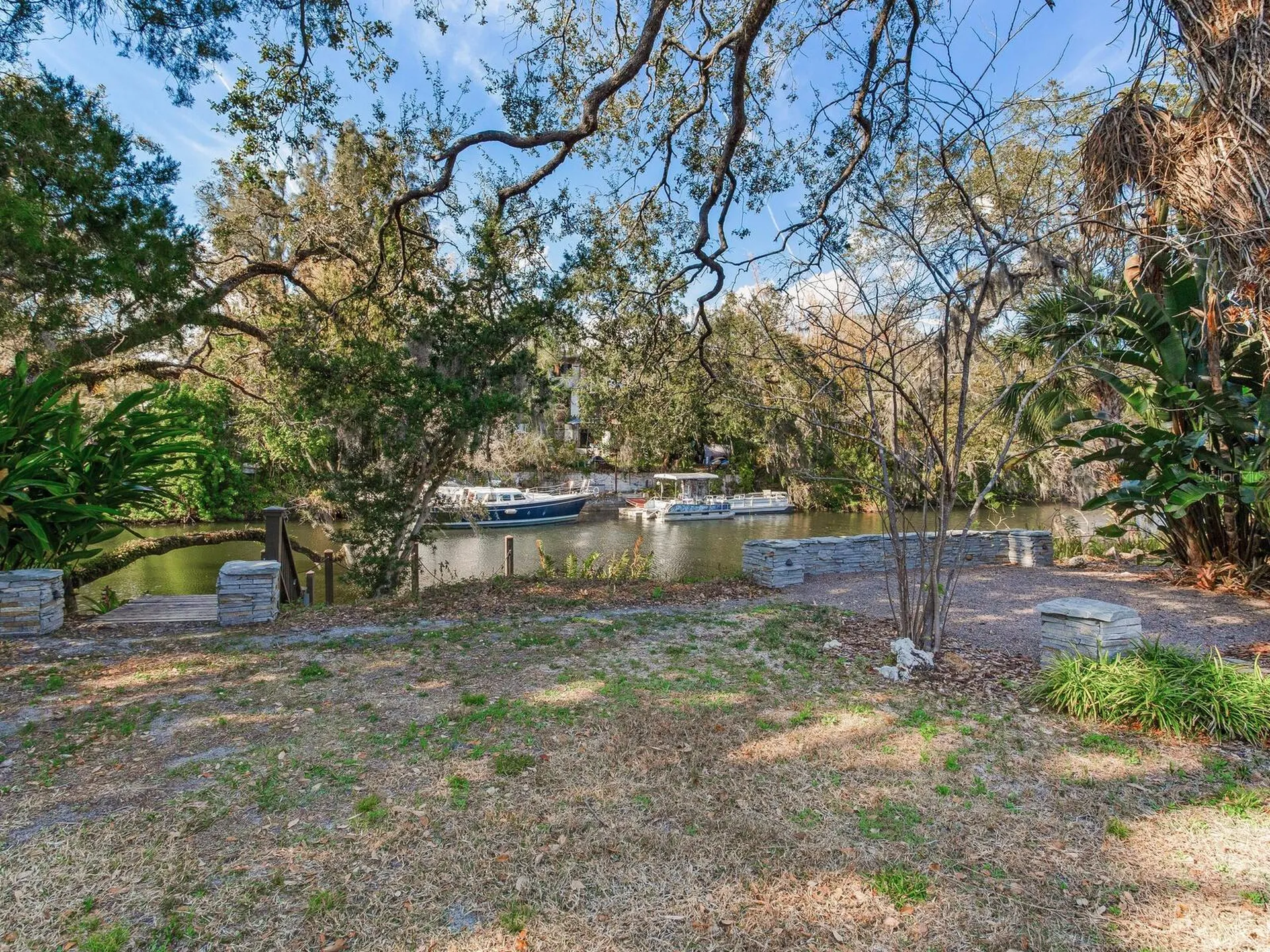 1214 E Park Circle Tampa FL 33604