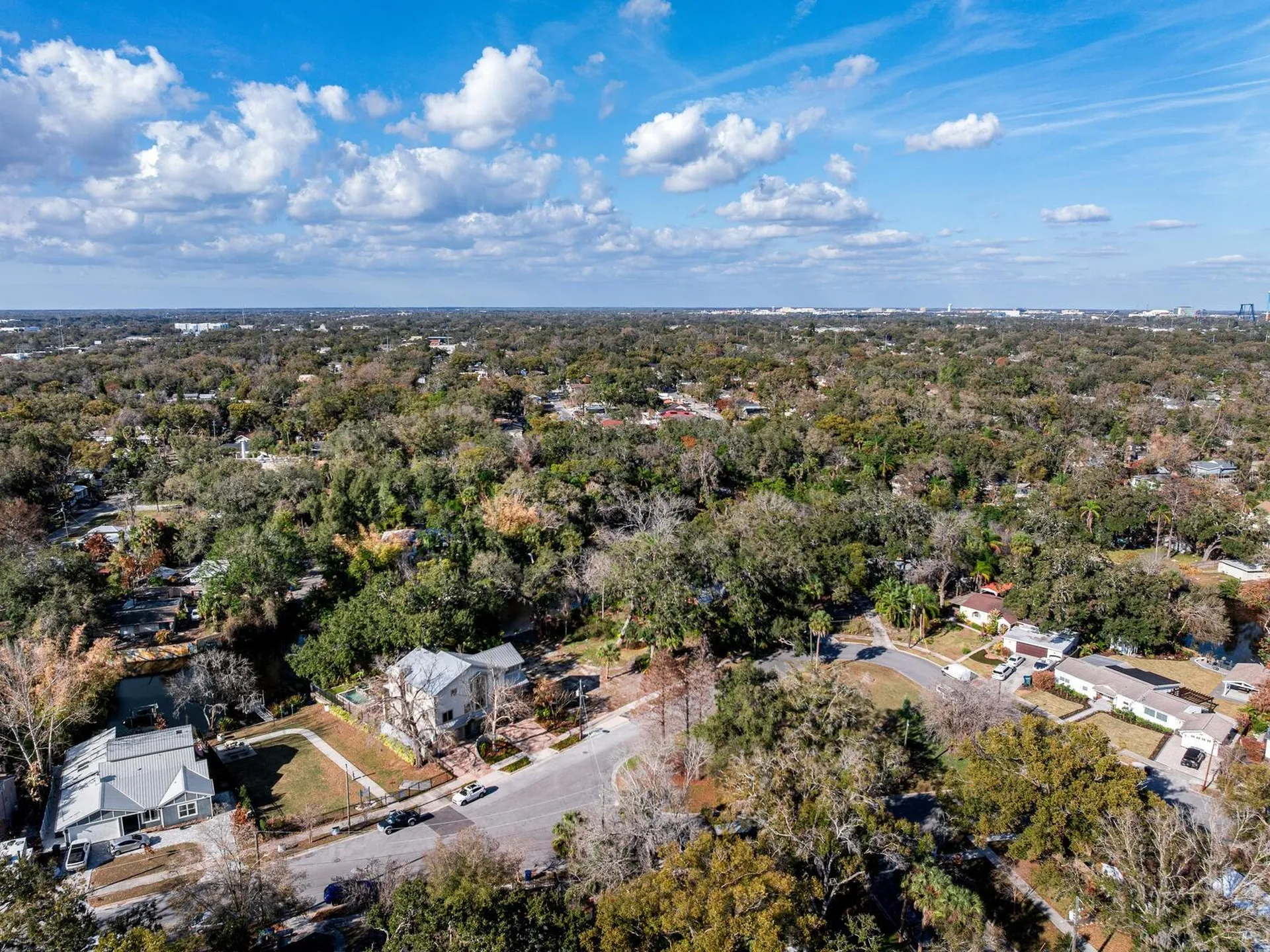 1214 E Park Circle Tampa FL 33604