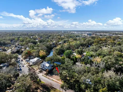 1214 E Park Circle Tampa FL 33604