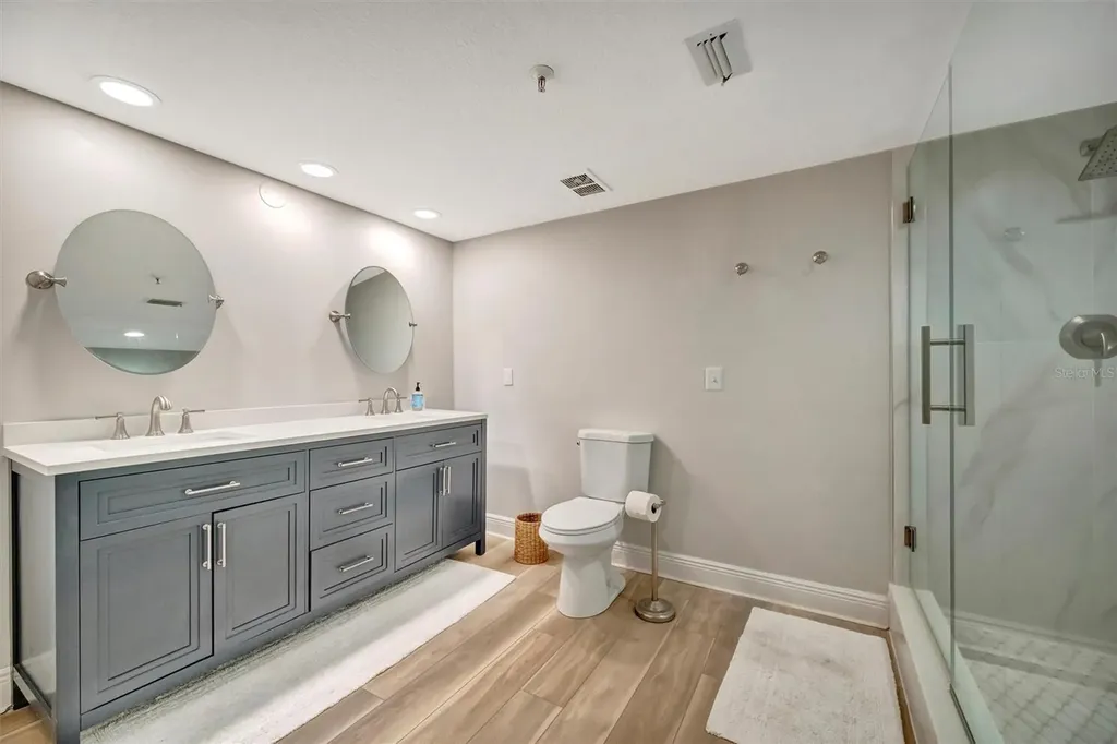 1582 Gulf Boulevard Clearwater Beach FL 33767