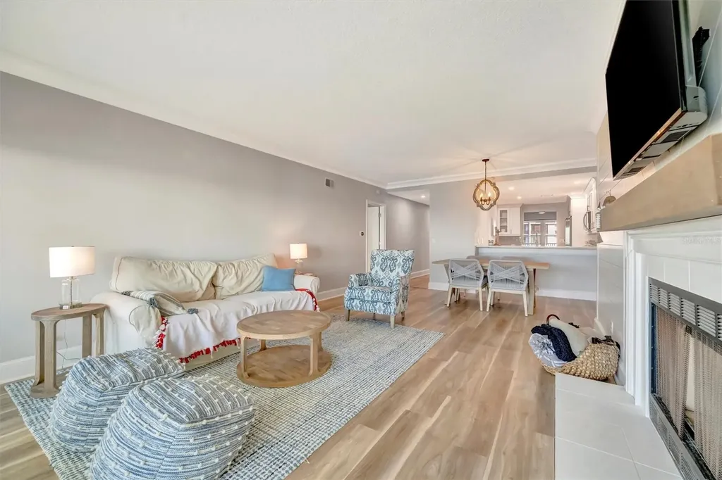 1582 Gulf Boulevard Clearwater Beach FL 33767