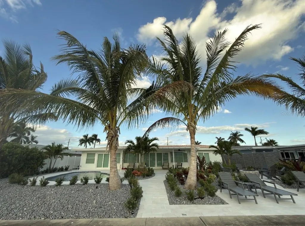 12350 4th Street E Treasure Island FL 33706