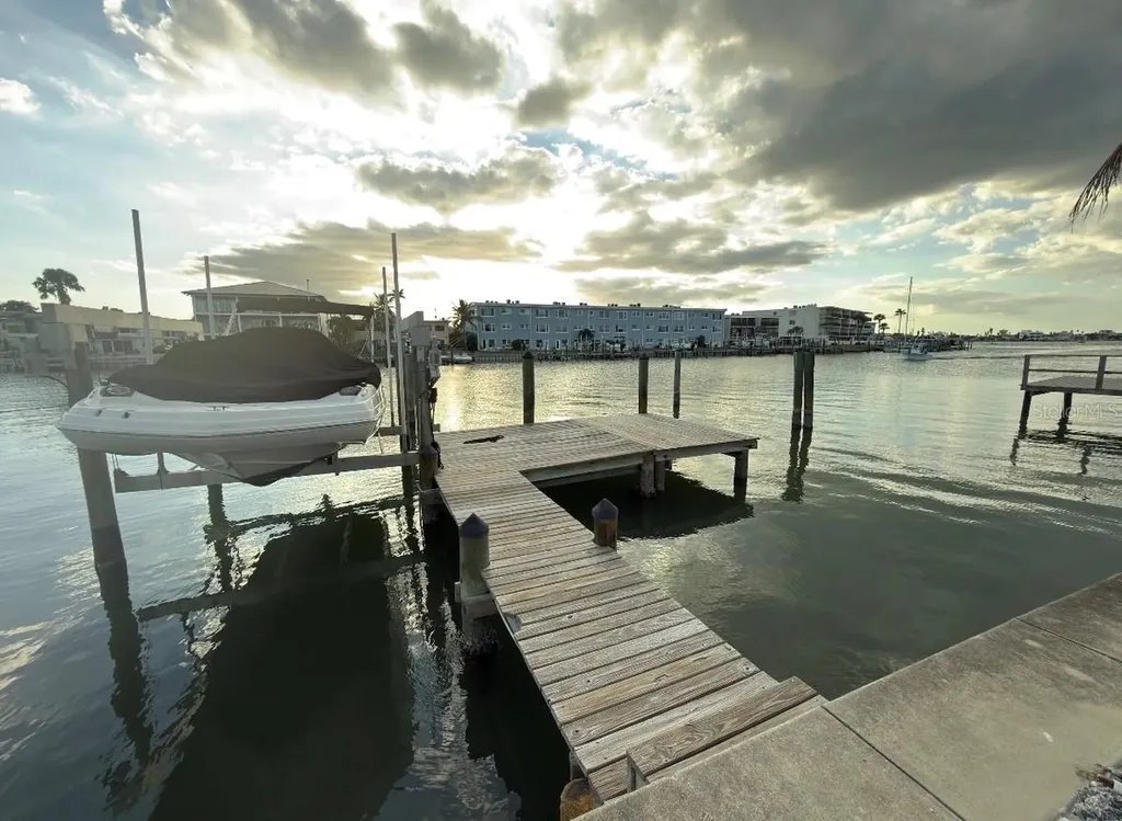 12350 4th Street E Treasure Island FL 33706