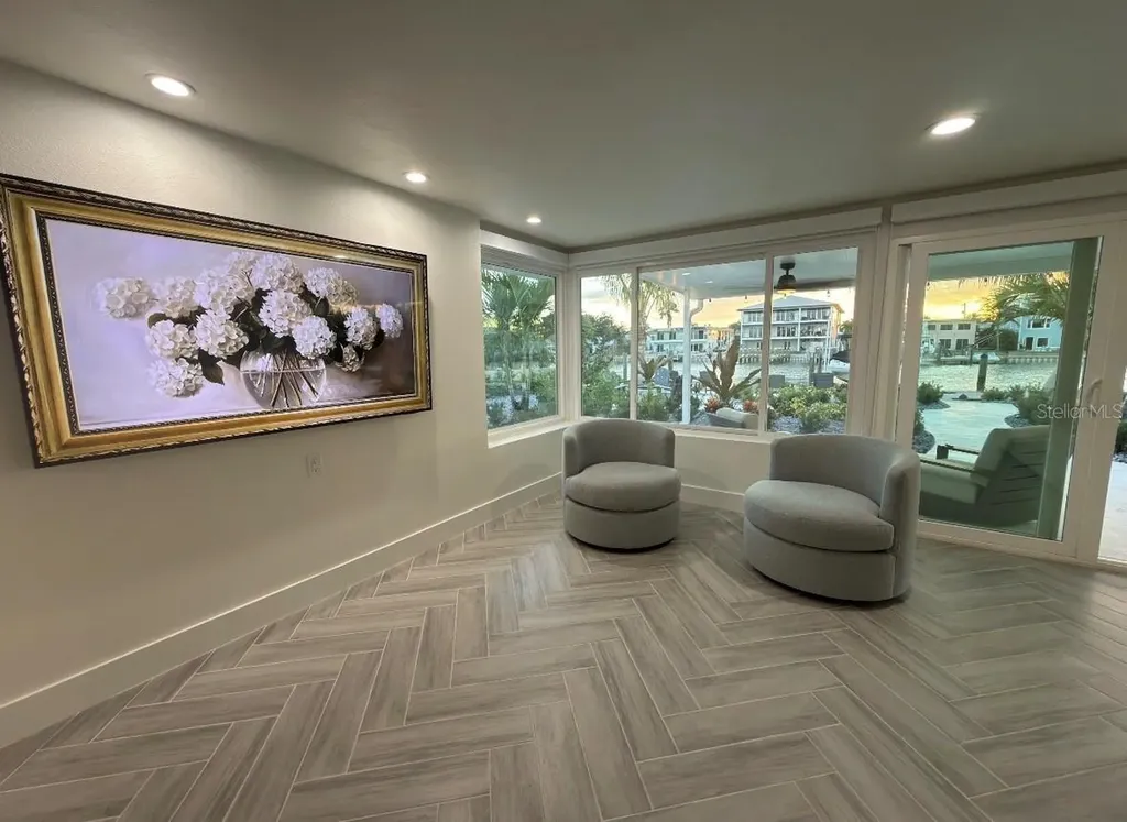 12350 4th Street E Treasure Island FL 33706