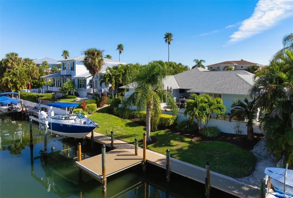 607 North Point Drive Holmes Beach FL 34217