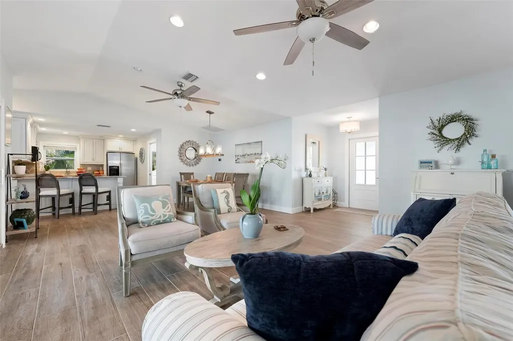 607 North Point Drive Holmes Beach FL 34217