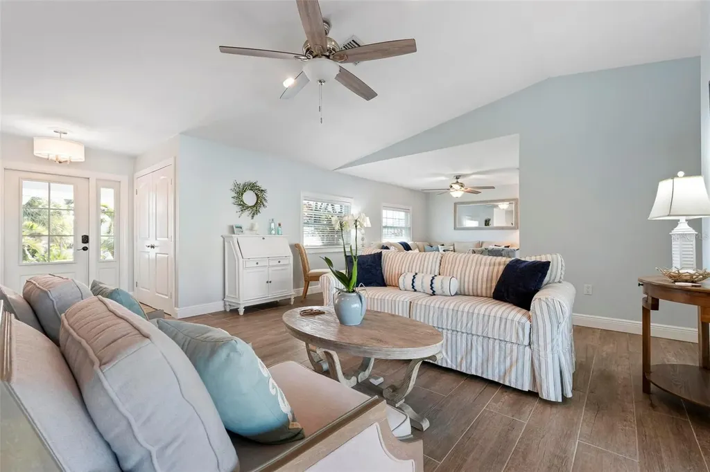 607 North Point Drive Holmes Beach FL 34217