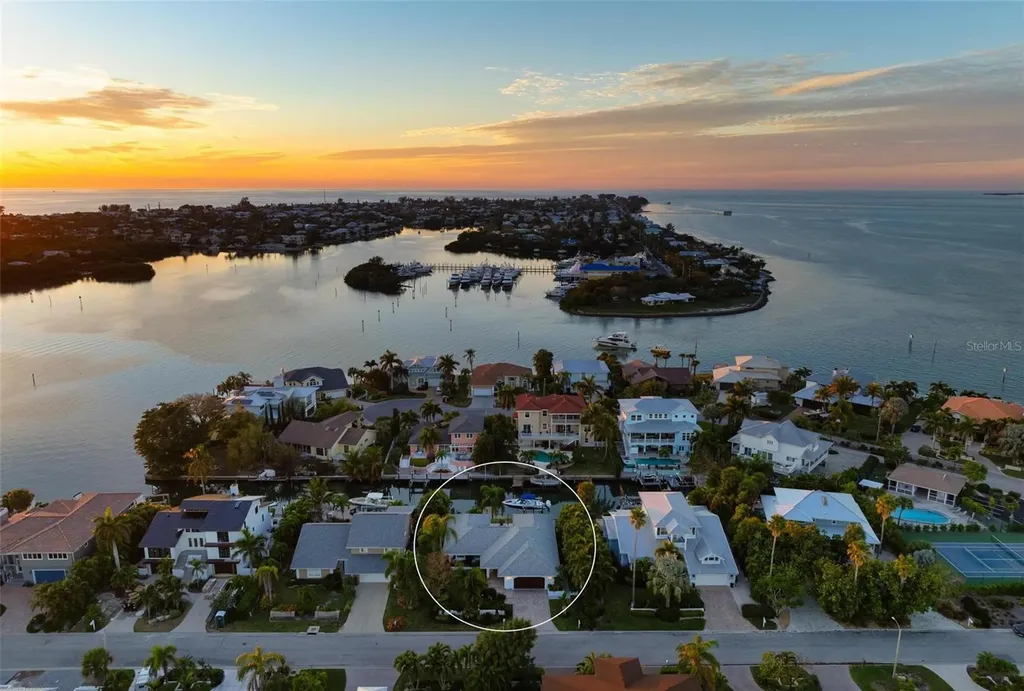 607 North Point Drive Holmes Beach FL 34217