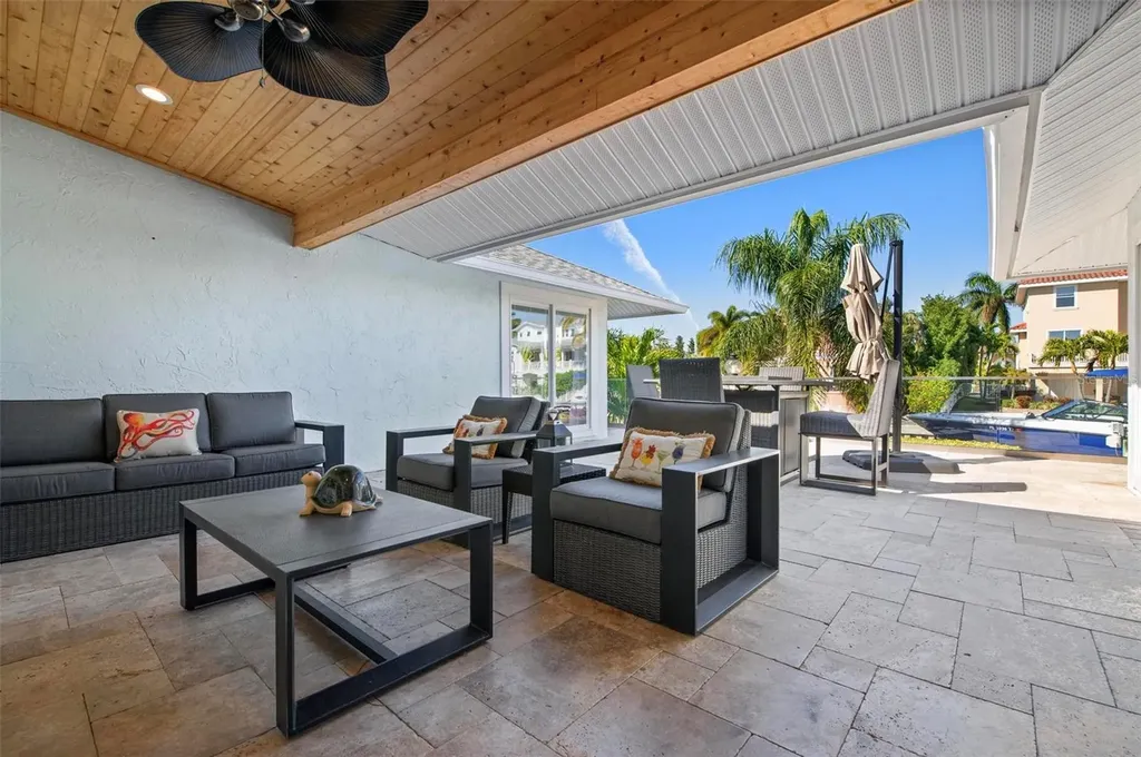 607 North Point Drive Holmes Beach FL 34217