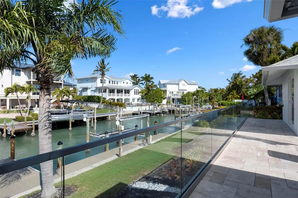 607 North Point Drive Holmes Beach FL 34217