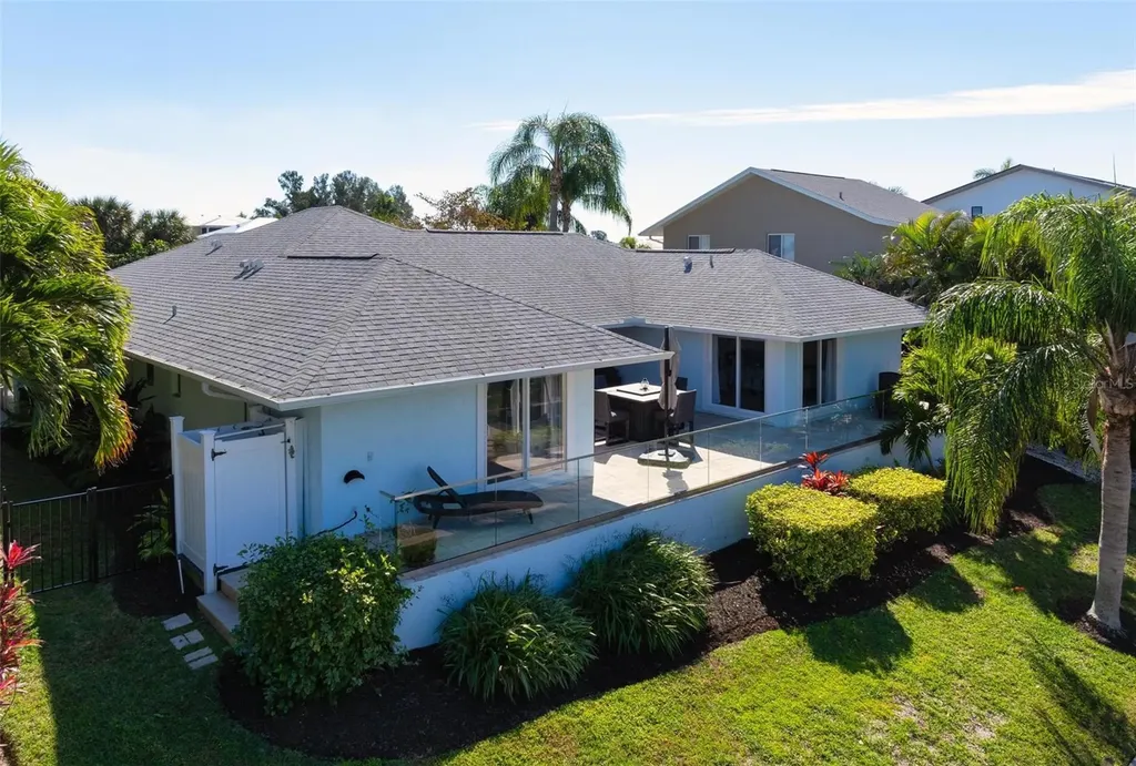 607 North Point Drive Holmes Beach FL 34217