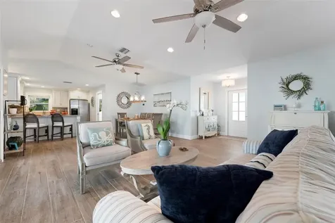 607 North Point Drive Holmes Beach FL 34217