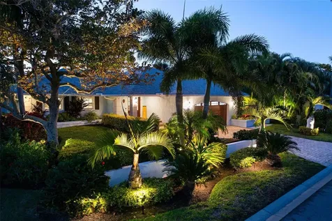 607 North Point Drive Holmes Beach FL 34217