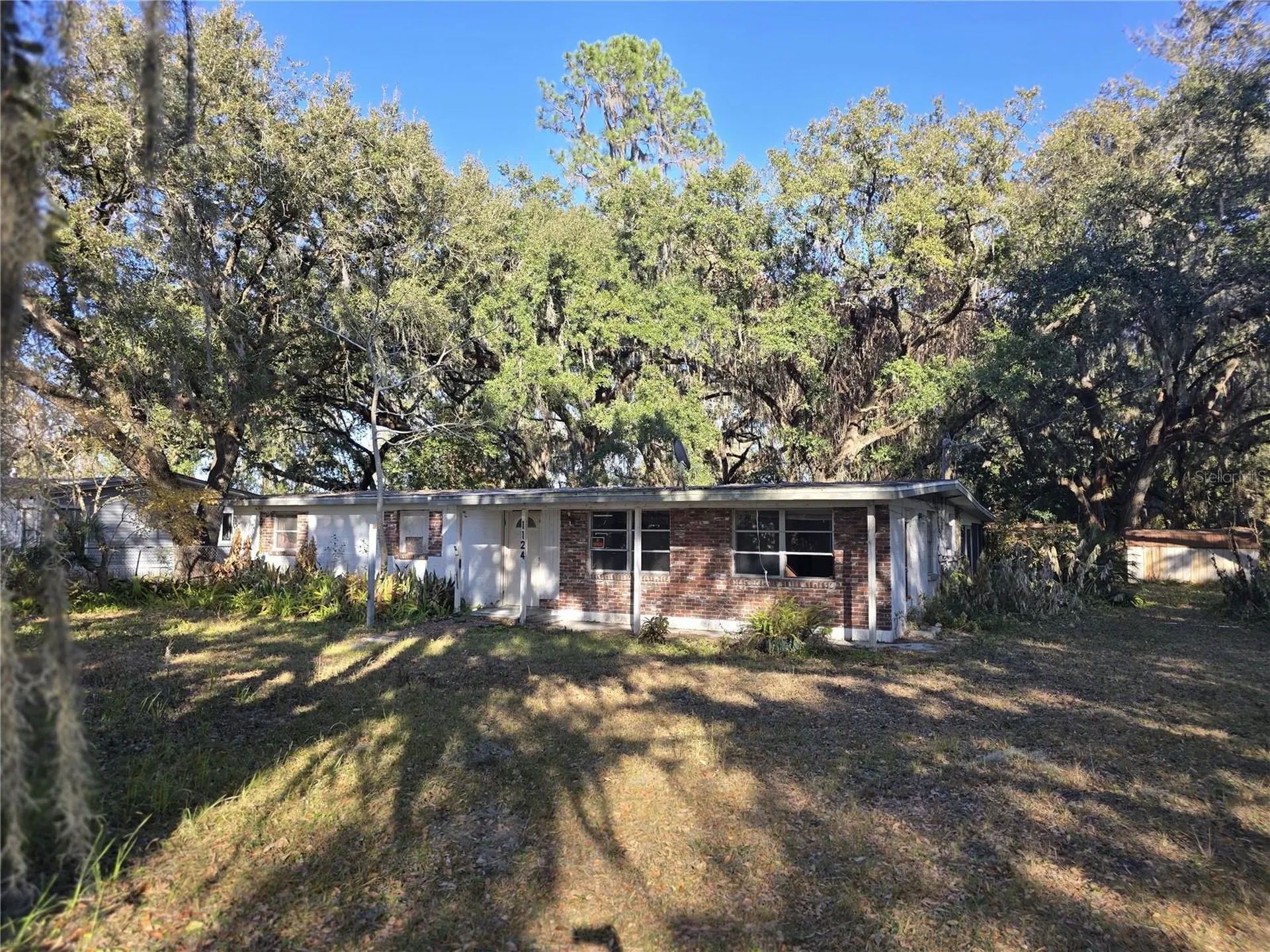 1124 S Wiggins Road Plant City FL 33566