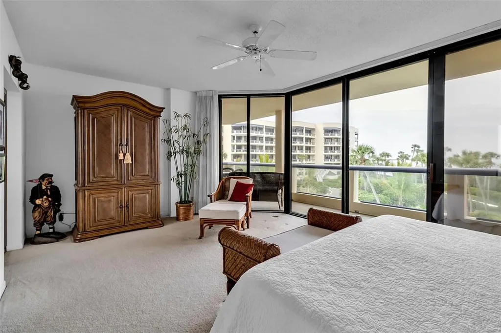 2110 Harbourside Drive Longboat Key FL 34228