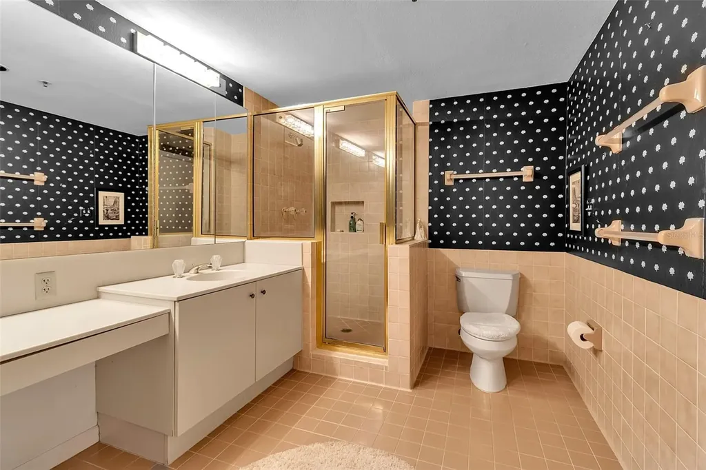 2110 Harbourside Drive Longboat Key FL 34228
