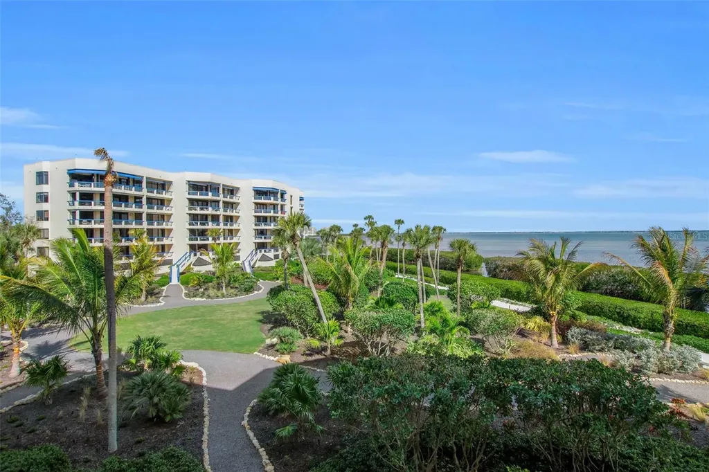 2110 Harbourside Drive Longboat Key FL 34228