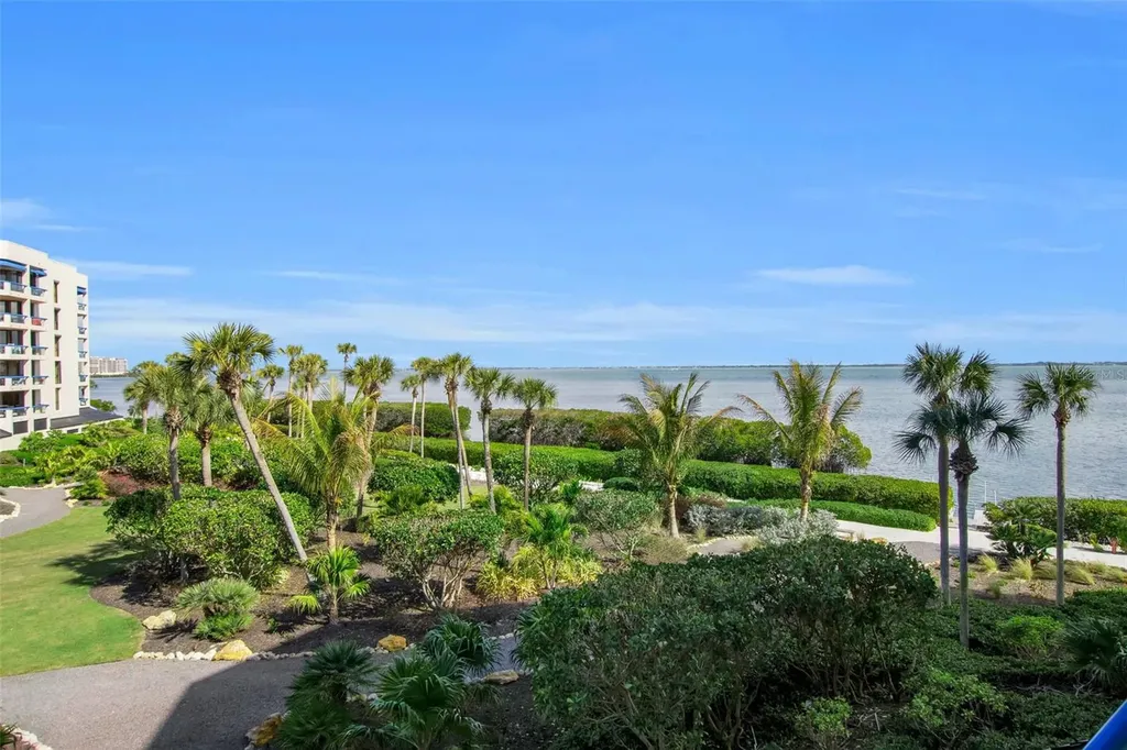 2110 Harbourside Drive Longboat Key FL 34228