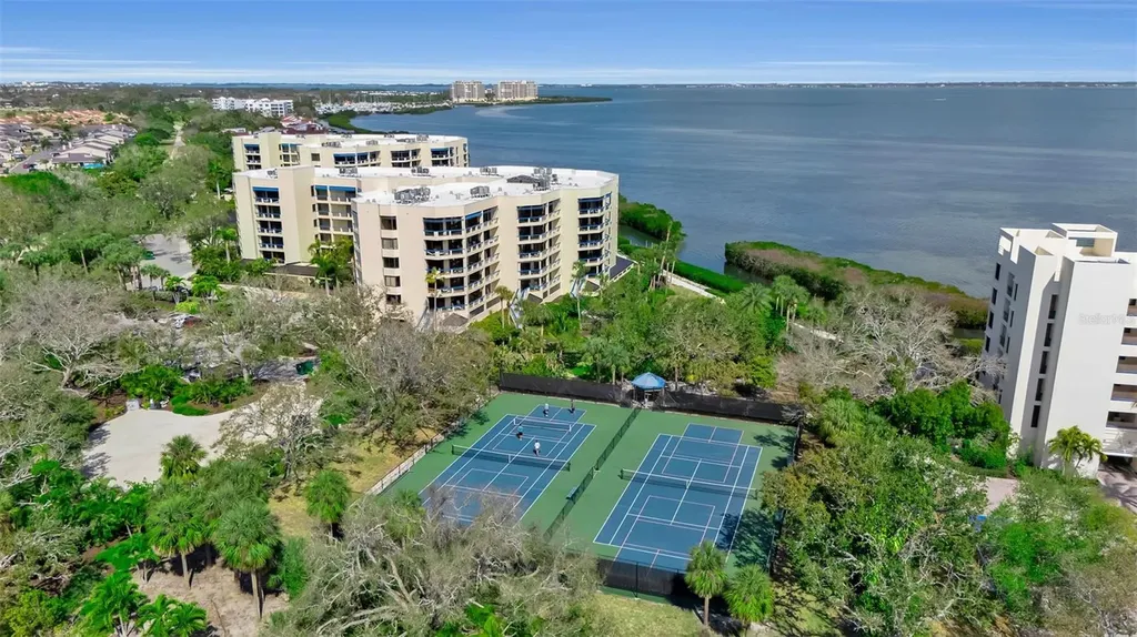 2110 Harbourside Drive Longboat Key FL 34228
