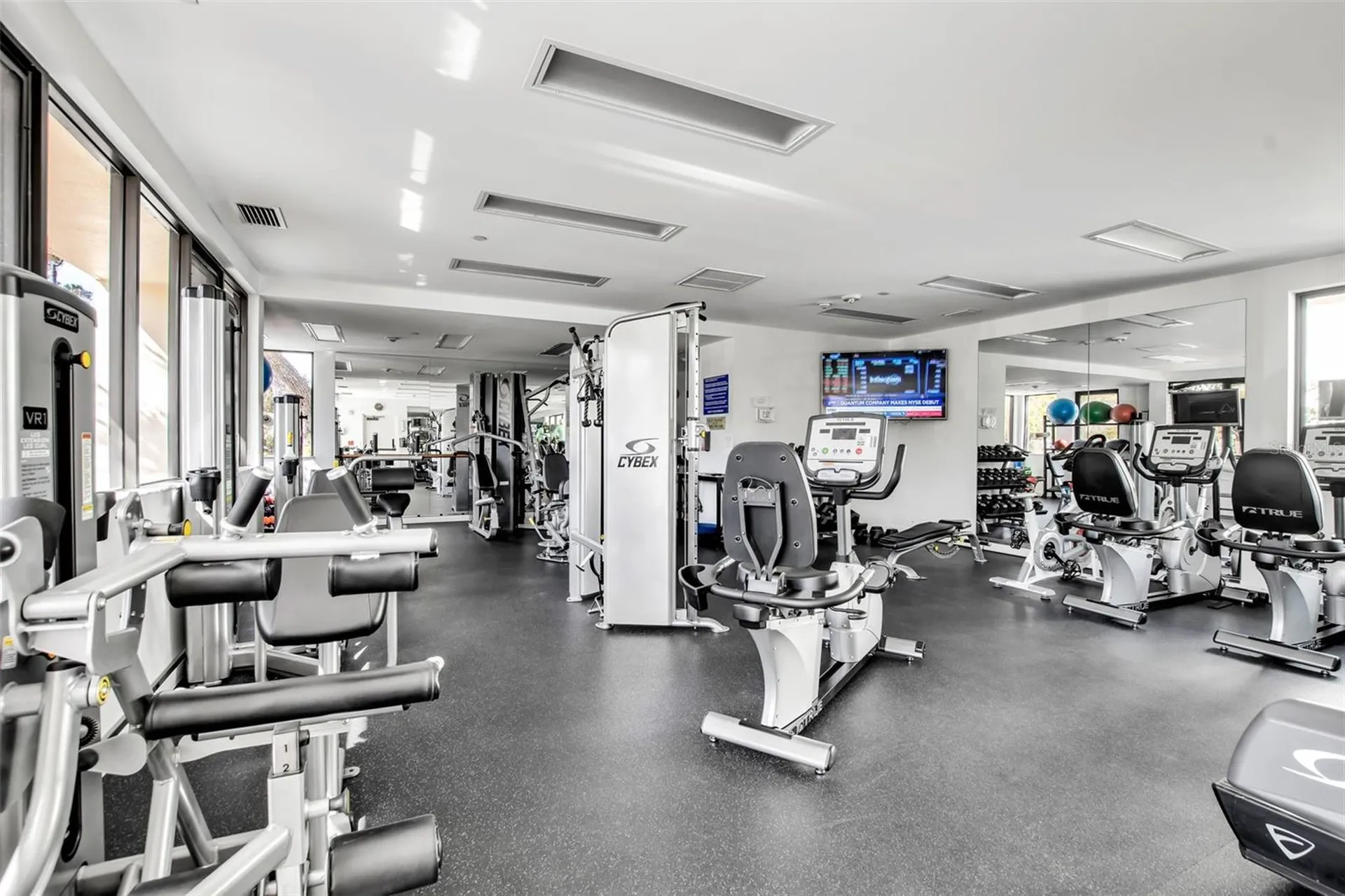 2110 Harbourside Drive Longboat Key FL 34228