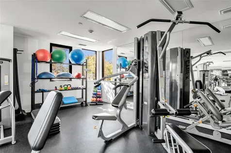 2110 Harbourside Drive Longboat Key FL 34228
