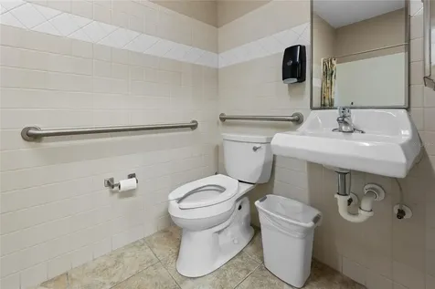 3300 N Highway 19a Mount Dora FL 32757