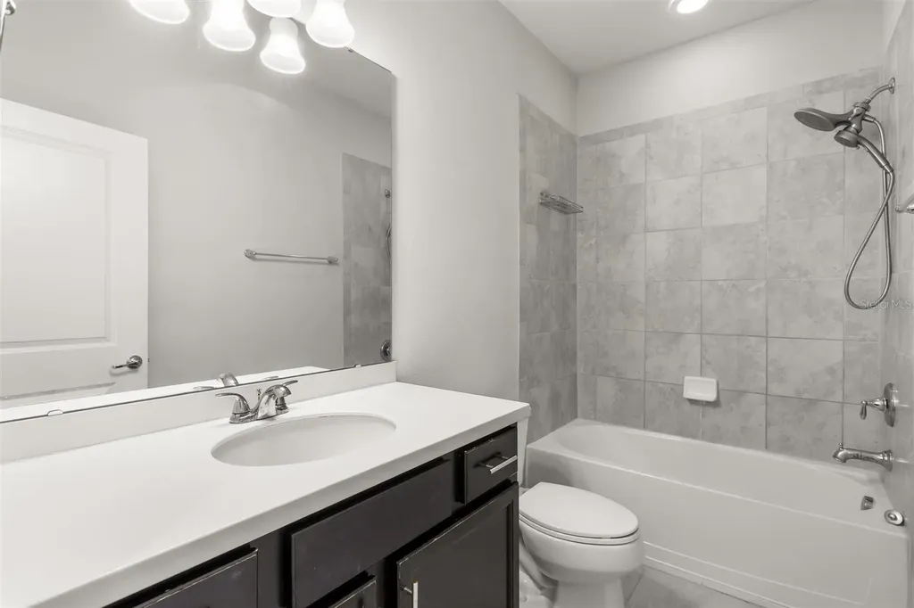 588 Piazza Point Oviedo FL 32765