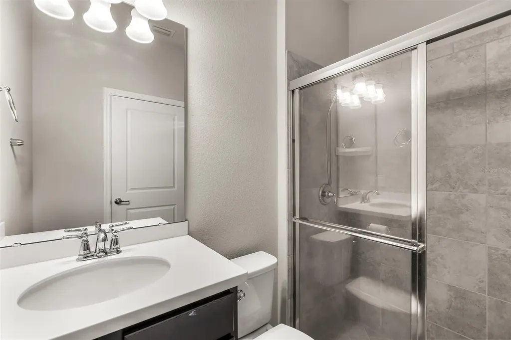 588 Piazza Point Oviedo FL 32765
