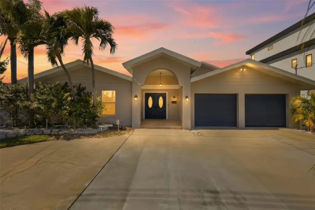 2822 W Vina Del Mar Boulevard St Pete Beach FL 33706