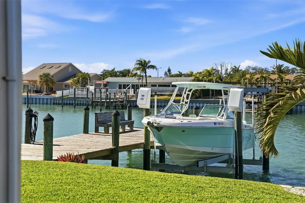 2822 W Vina Del Mar Boulevard St Pete Beach FL 33706