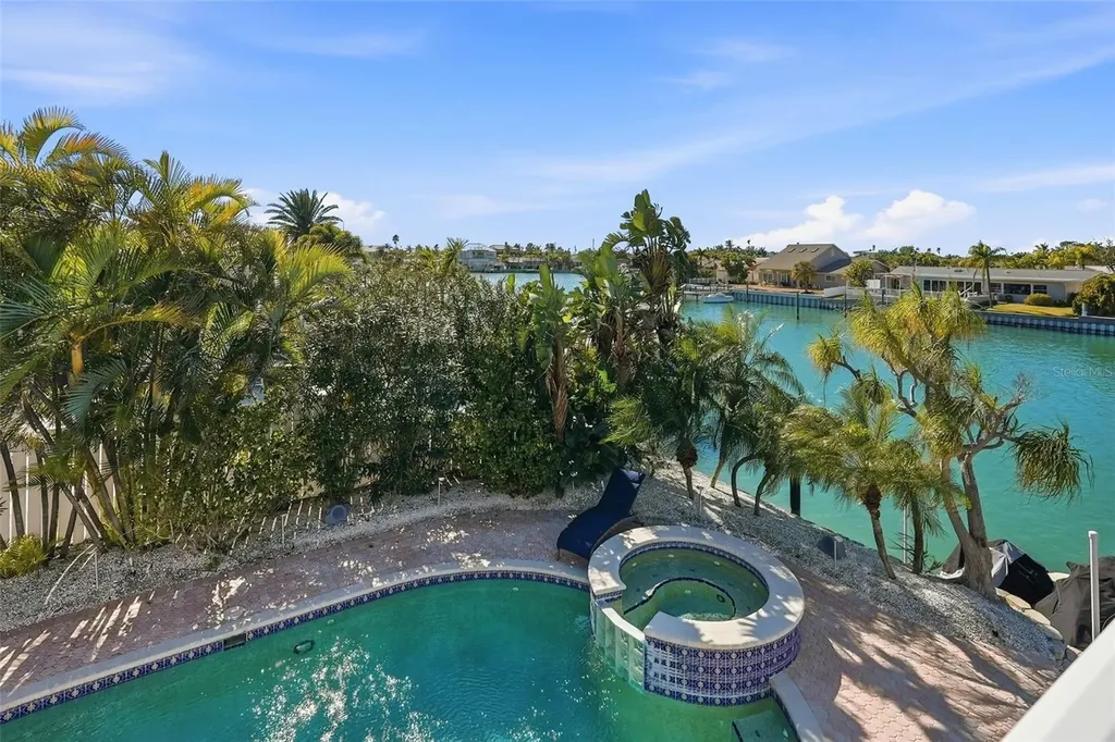 2822 W Vina Del Mar Boulevard St Pete Beach FL 33706