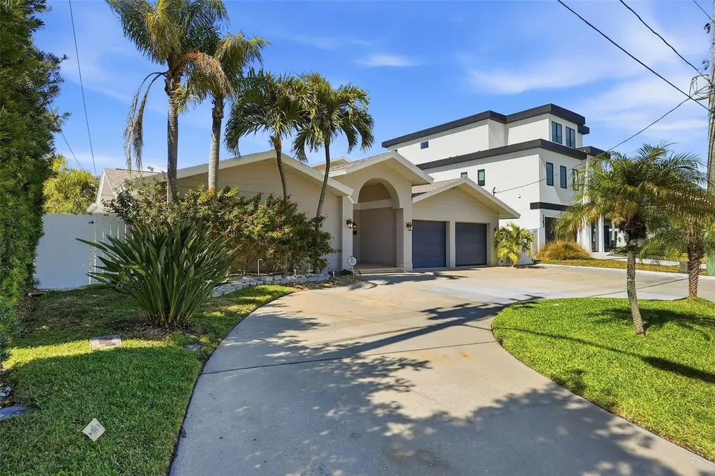 2822 W Vina Del Mar Boulevard St Pete Beach FL 33706