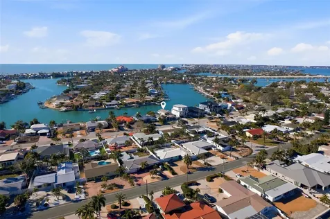 2822 W Vina Del Mar Boulevard St Pete Beach FL 33706