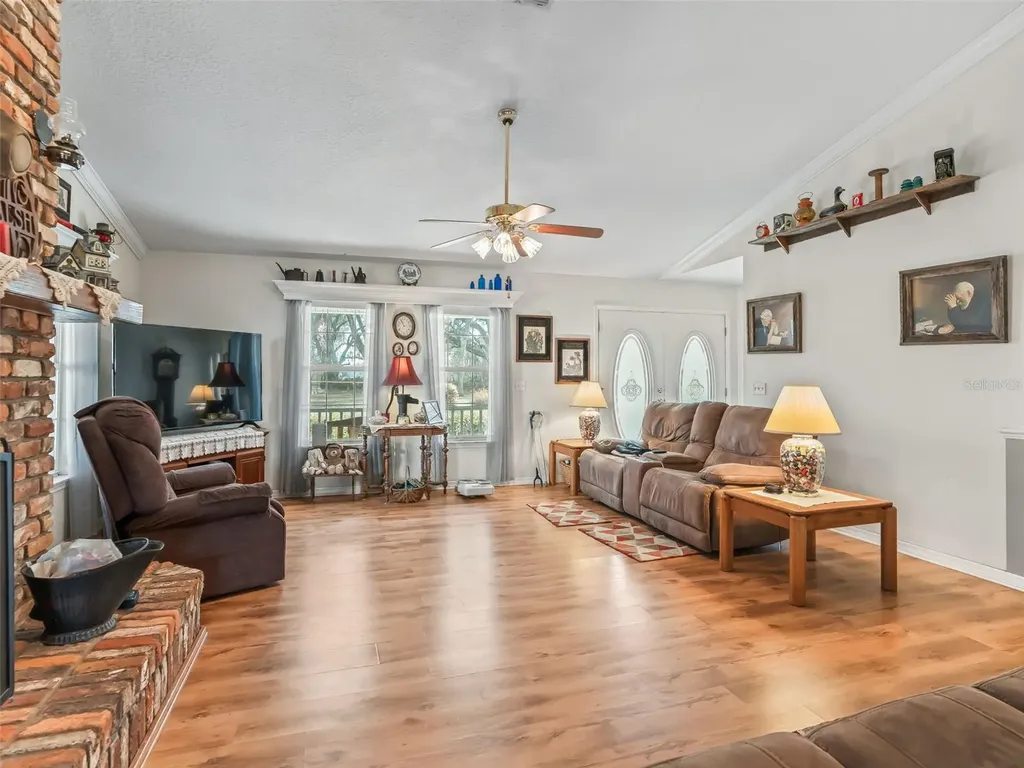 4430 Cr 542h Bushnell FL 33513