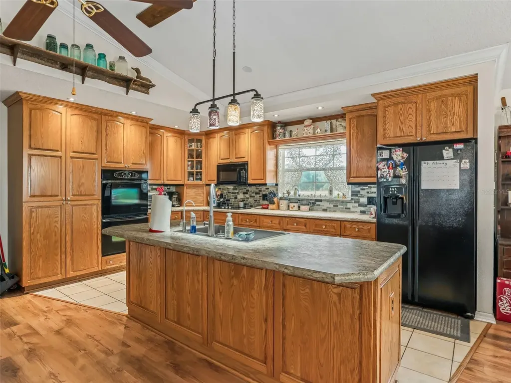 4430 Cr 542h Bushnell FL 33513