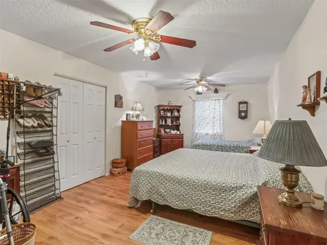 4430 Cr 542h Bushnell FL 33513