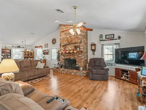 4430 Cr 542h Bushnell FL 33513
