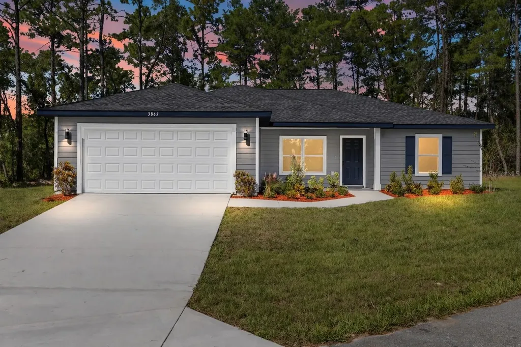 2121 SW Hilliard Avenue Dunnellon FL 34431