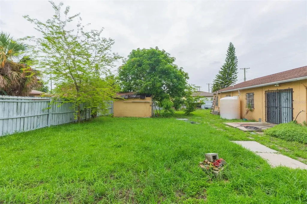 2703 W Saint Joseph Street Tampa FL 33607