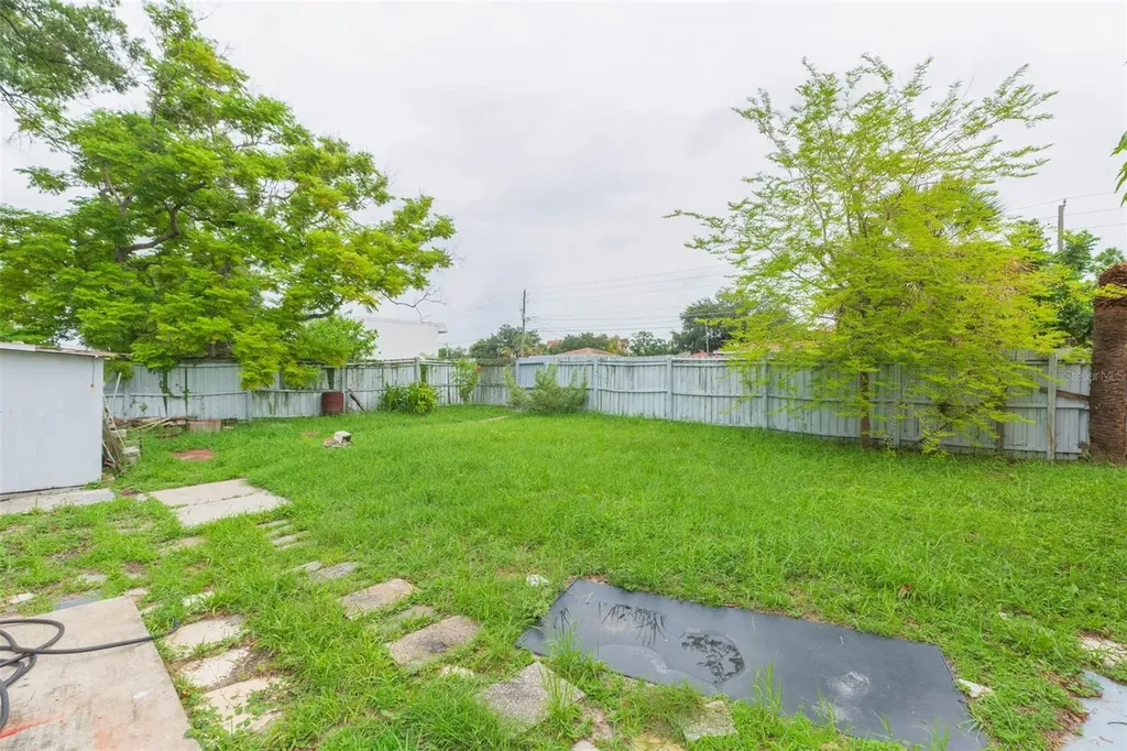2703 W Saint Joseph Street Tampa FL 33607