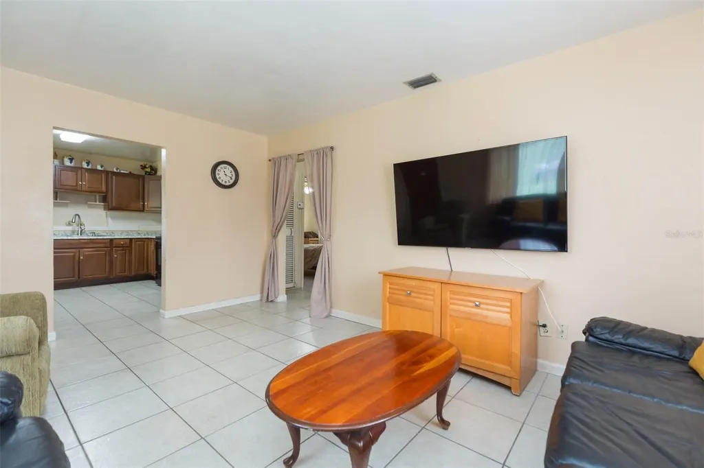 2703 W Saint Joseph Street Tampa FL 33607