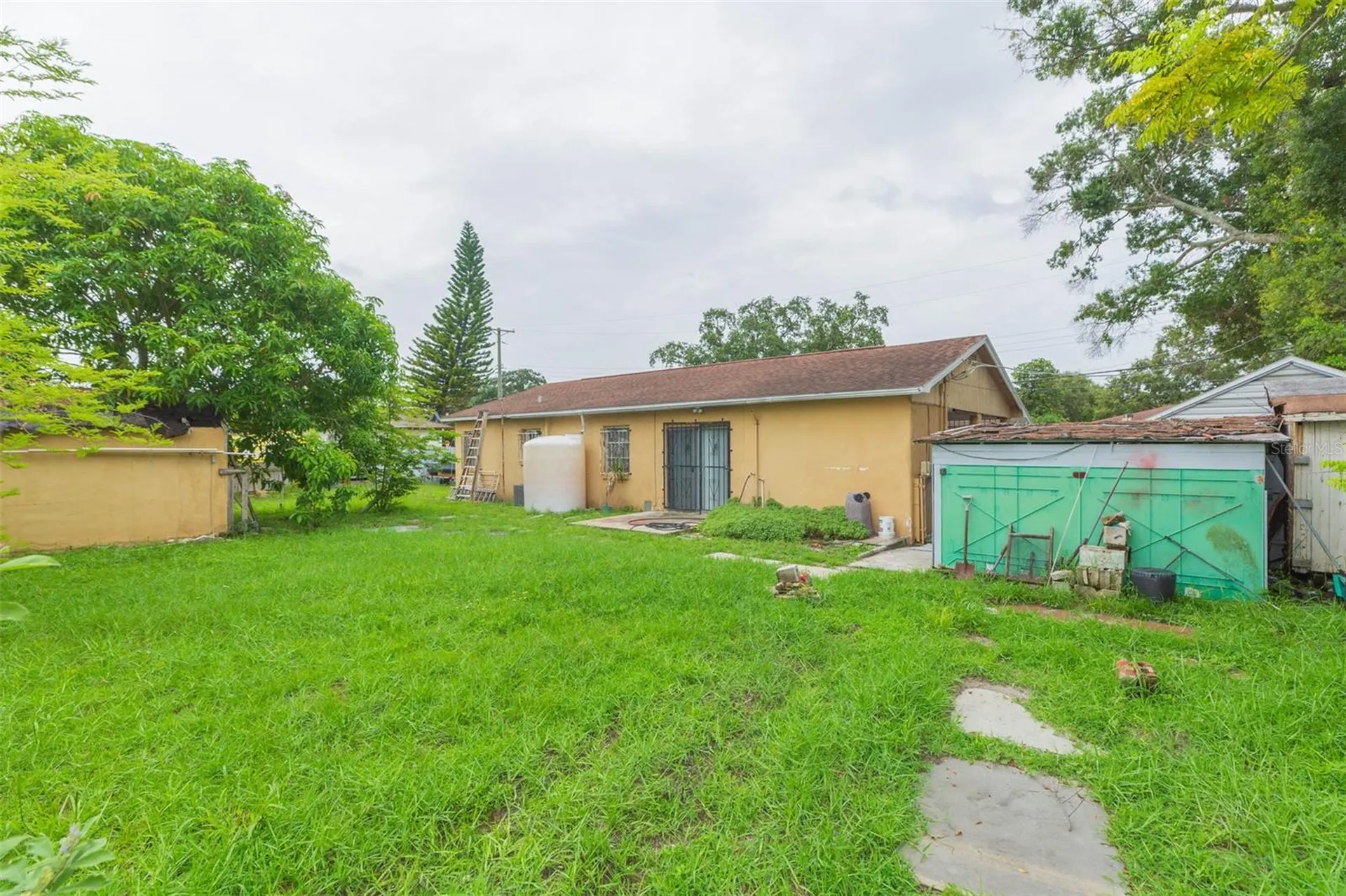 2703 W Saint Joseph Street Tampa FL 33607