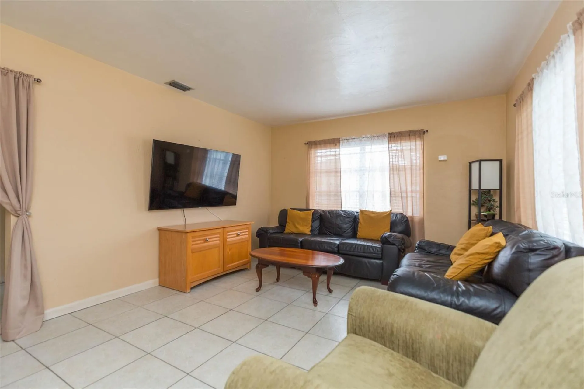 2703 W Saint Joseph Street Tampa FL 33607