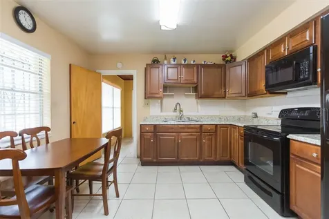2703 W Saint Joseph Street Tampa FL 33607