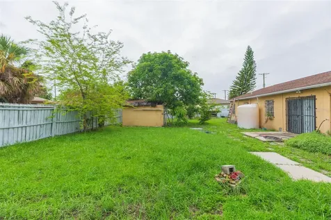 2703 W Saint Joseph Street Tampa FL 33607
