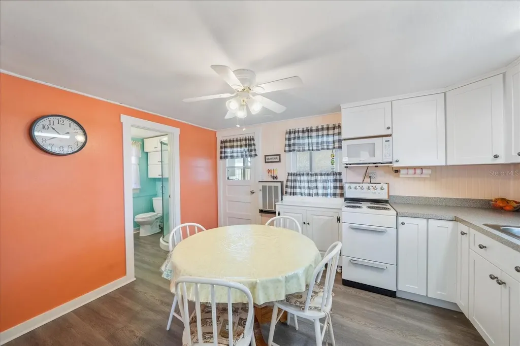 3315 Fry Street Sarasota FL 34239