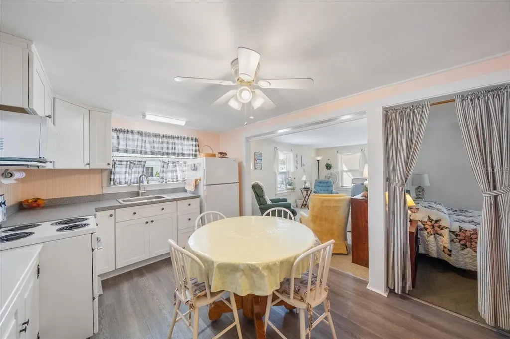 3315 Fry Street Sarasota FL 34239