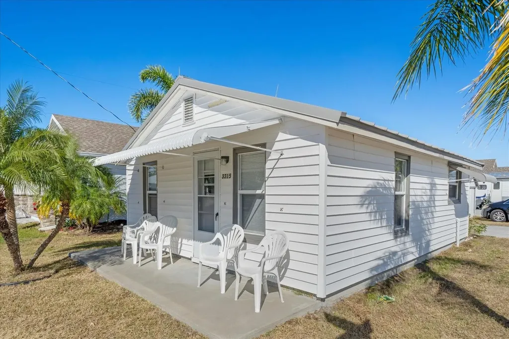 3315 Fry Street Sarasota FL 34239